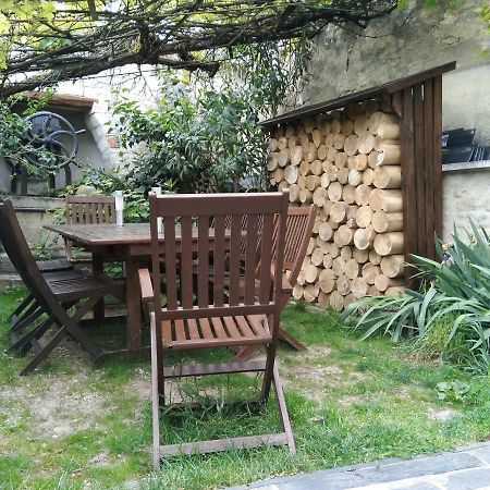 Maison De Charme A La Rochelle Croix-Chapeau Exterior foto
