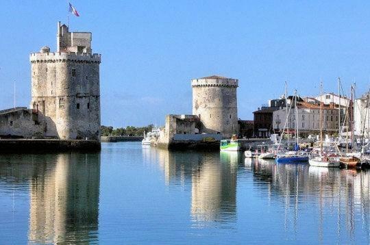 Maison De Charme A La Rochelle Croix-Chapeau Exterior foto